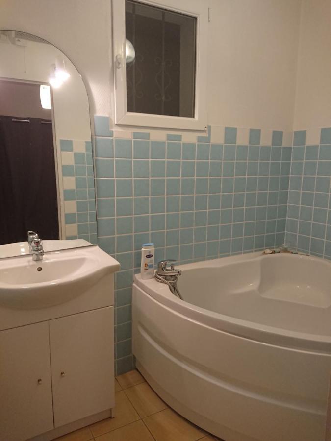 Chambre Aux Portes De Laval Entrammes Экстерьер фото